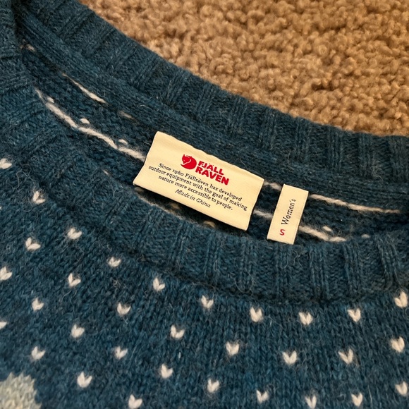 Fjällraven Women's Cream and Blue Patterned Wool Sweater - Picture 3 of 7